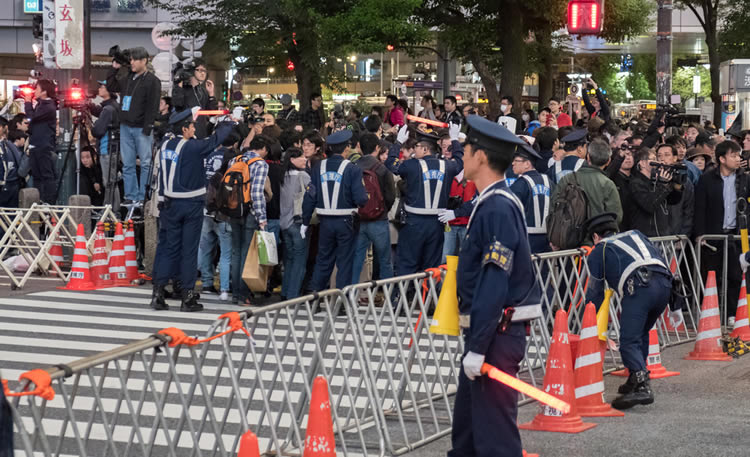 警察官の年収 総務省発表 ボーナス 退職金 都道府県別 階級別 年収ガイド